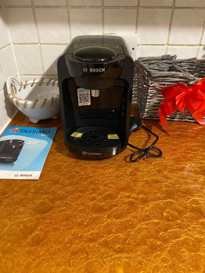 Huge And Affordable 3 Bedroom Flat In Hammersmith For 7 People With Welcome Breakfast London Eksteriør bilde