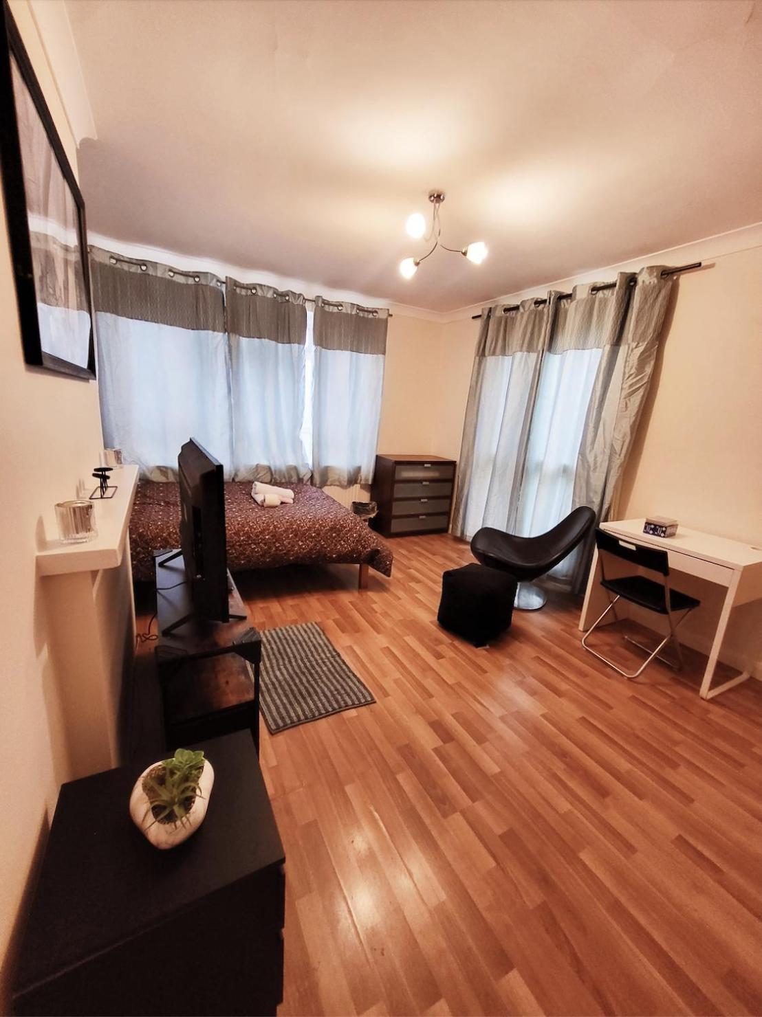Huge And Affordable 3 Bedroom Flat In Hammersmith For 7 People With Welcome Breakfast London Eksteriør bilde