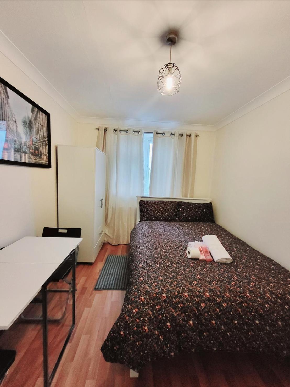 Huge And Affordable 3 Bedroom Flat In Hammersmith For 7 People With Welcome Breakfast London Eksteriør bilde