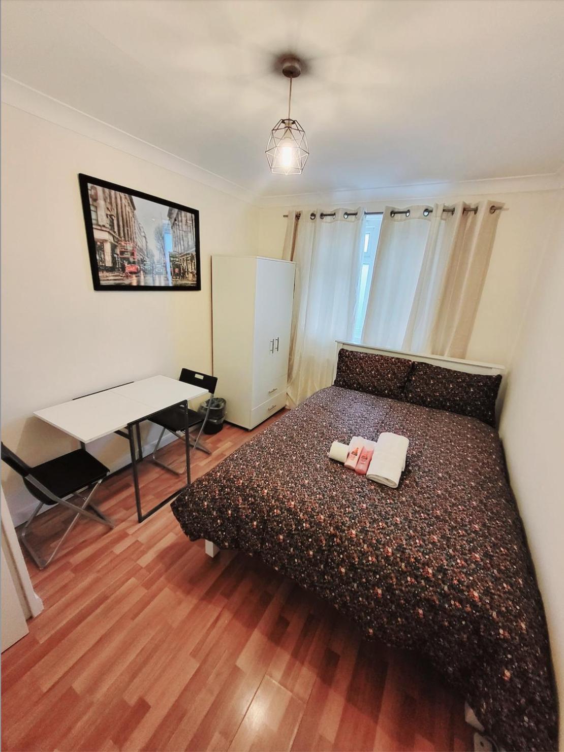 Huge And Affordable 3 Bedroom Flat In Hammersmith For 7 People With Welcome Breakfast London Eksteriør bilde
