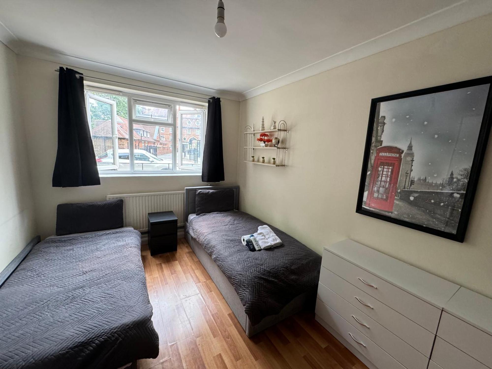 Huge And Affordable 3 Bedroom Flat In Hammersmith For 7 People With Welcome Breakfast London Eksteriør bilde